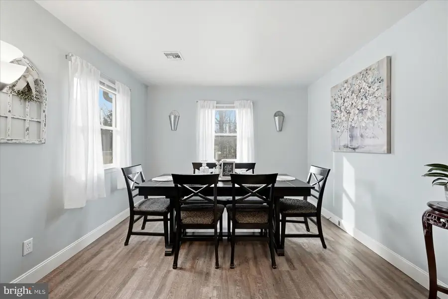 1901 S Timber Ridge Rd, Cross Junction, VA 22625 - #3