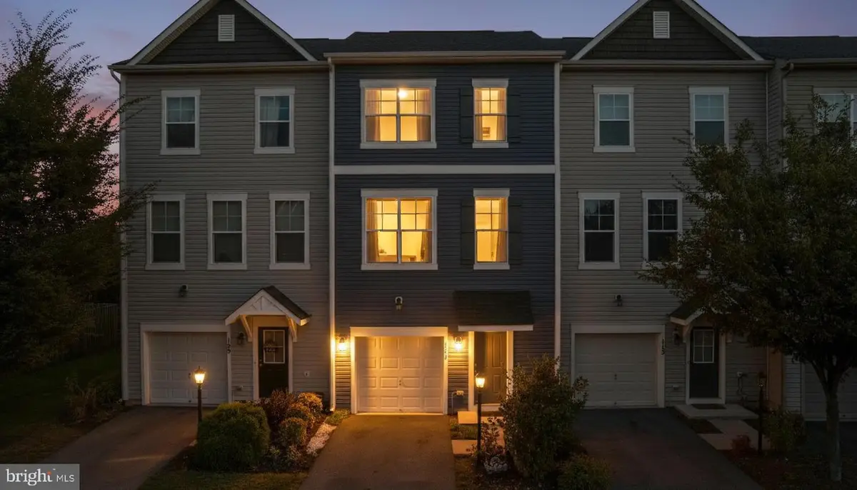 111 Rotunda Dr, Stephenson, VA 22656 - #1