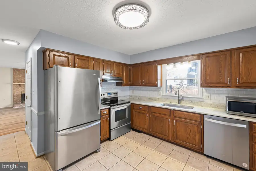 108 Columbia Cir, Stephens City, VA 22655 - Image #2