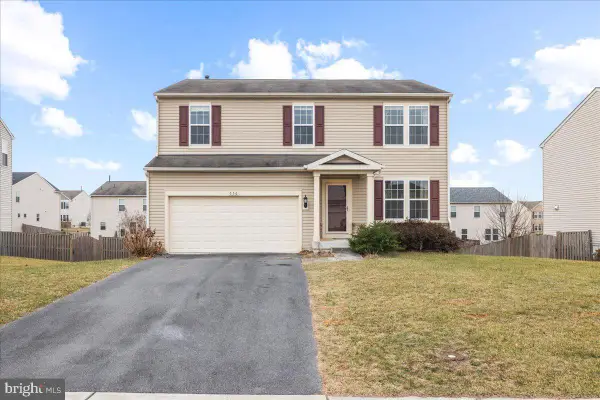556 Garden Gate Dr, STEPHENS CITY, VA 22655