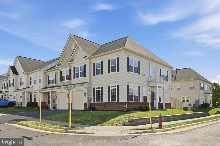 100 Bowling Green Cir, Stephens City, VA 22655 - #3