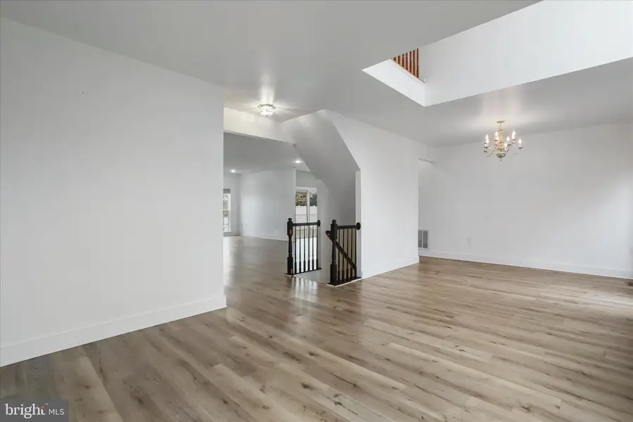 211 Lynnehaven Dr, Winchester, VA 22602 - #3