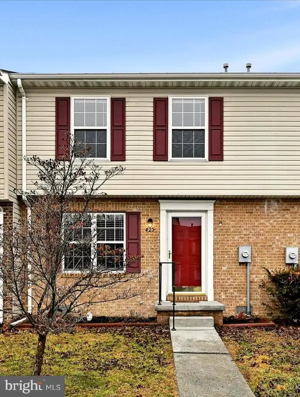 425 Surrey Club Ln, STEPHENS CITY, VA 22655