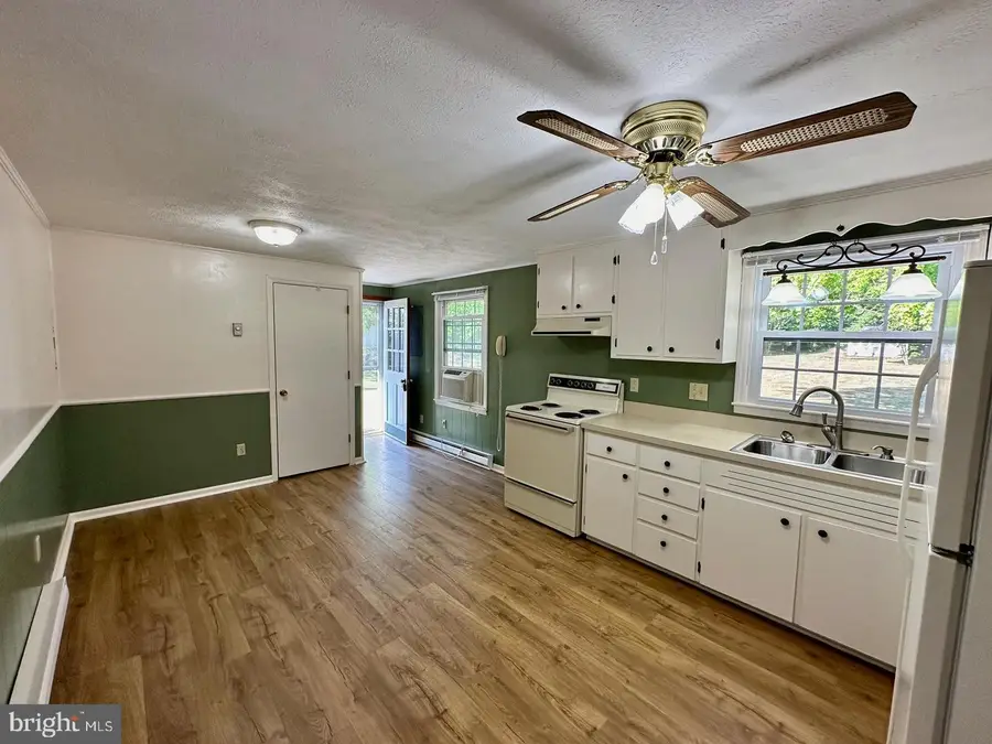 467 Ruebuck Rd, Clear Brook, VA 22624 - #3