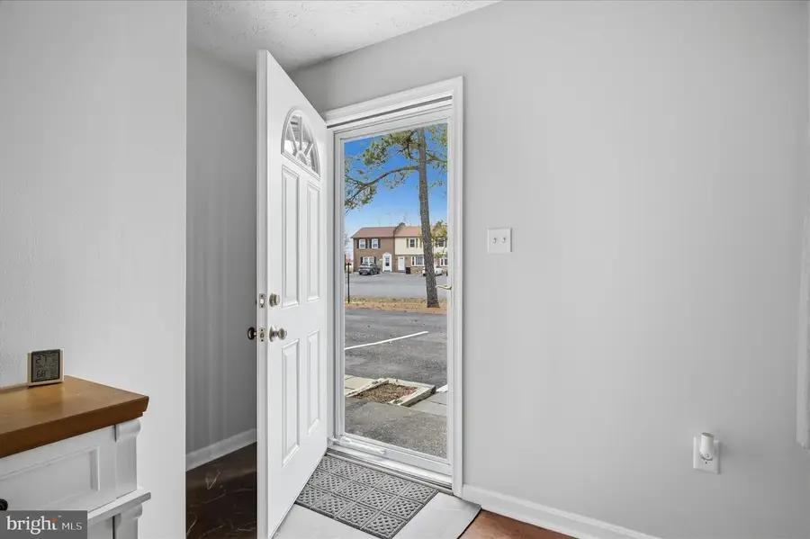 601 Carroll Dr, Stephens City, VA 22655 - #3