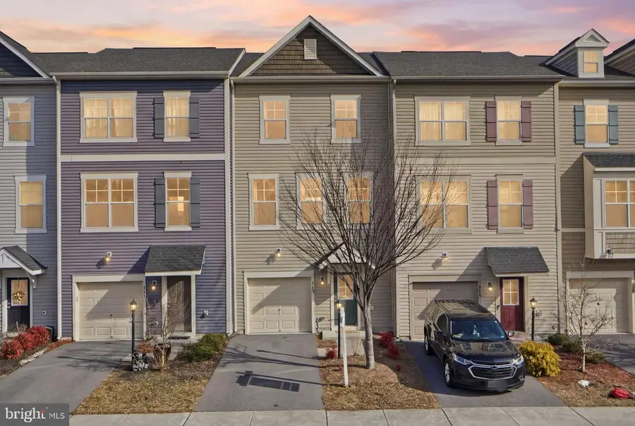 113 Rotunda Dr, Stephenson, VA 22656 - #3