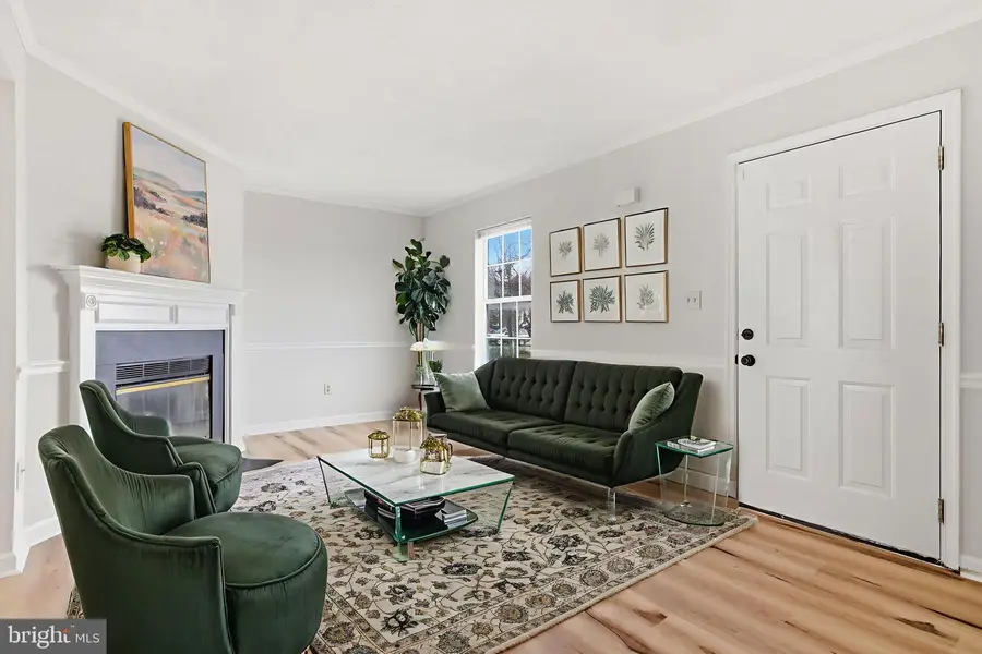 213 Georgetowne Ct, Stephens City, VA 22655 - #2