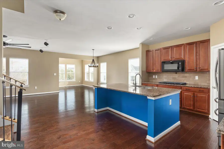 112 Norwich Ct, Stephens City, VA 22655 - #3