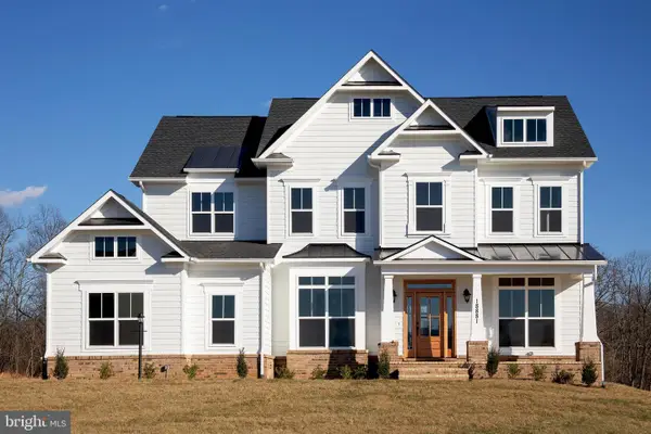 Tumble Leaf Lane, WINCHESTER, VA 22602