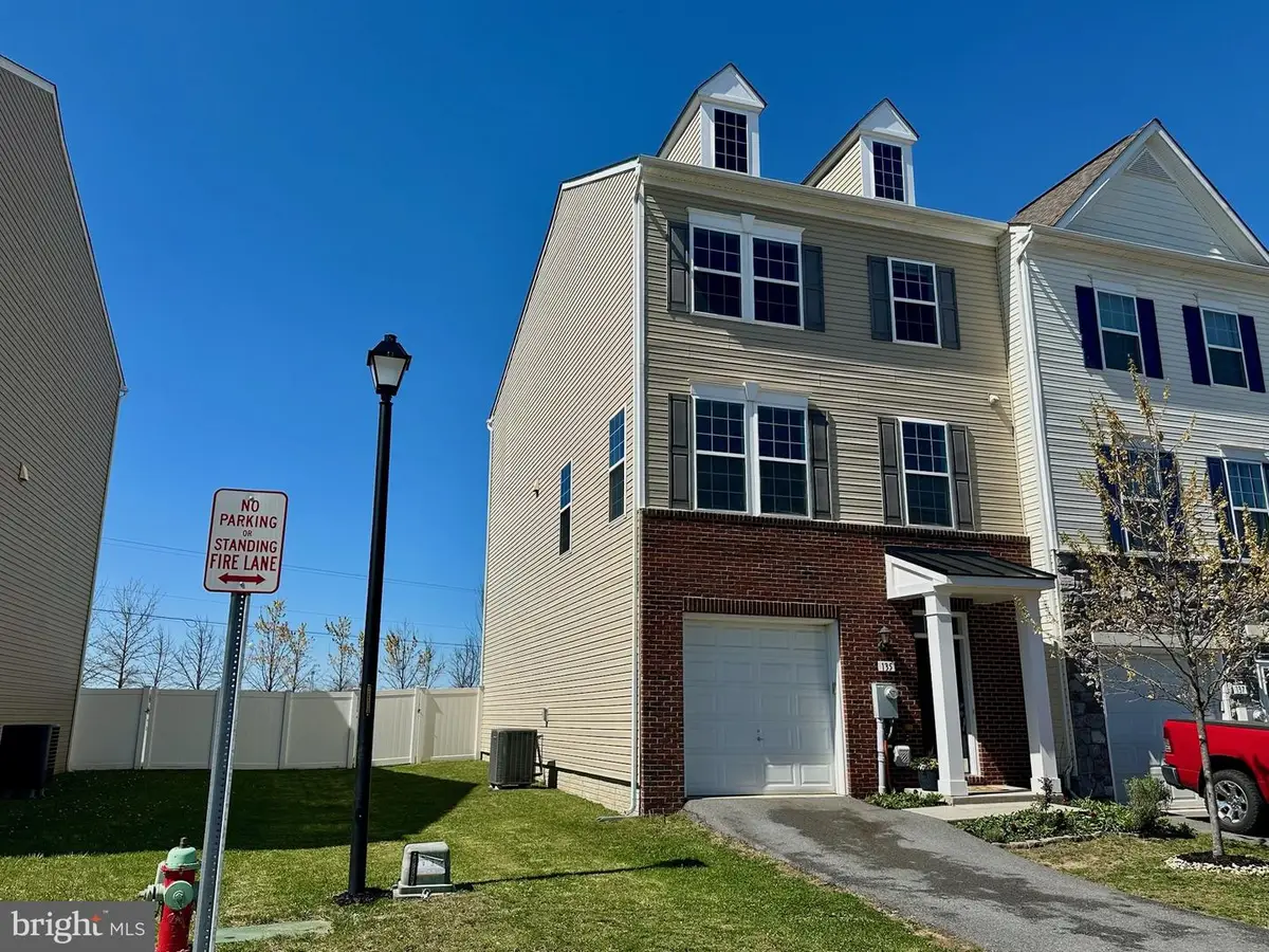 135 Schramm Loop, Stephens City, VA 22655 - #1