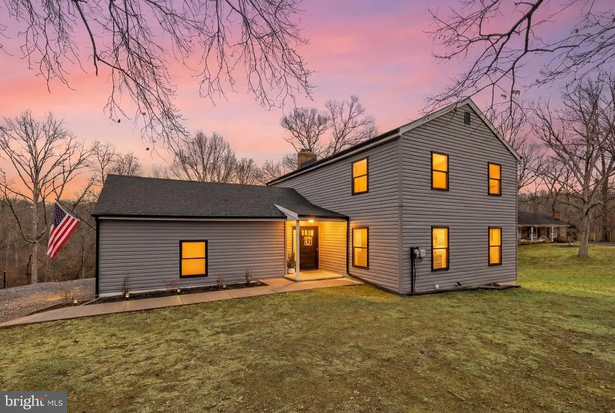 145 West St, Stephens City, VA 22655 - #1