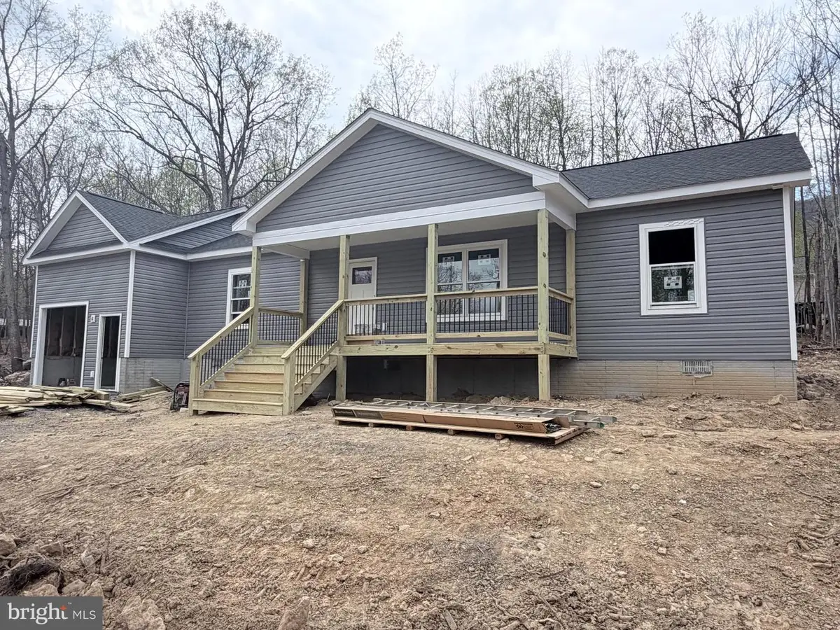 411 Cardinal Dr, Winchester, VA 22602 - #1