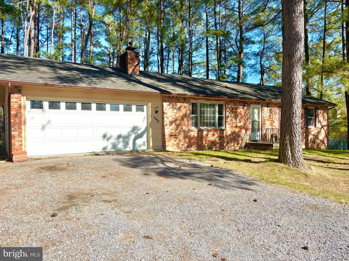 102 Carroll Dr, Stephens City, VA 22655 - #1
