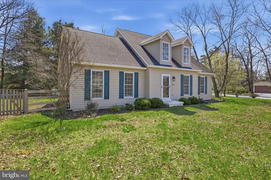 400 Lakeview Dr, Cross Junction, VA 22625 - #3