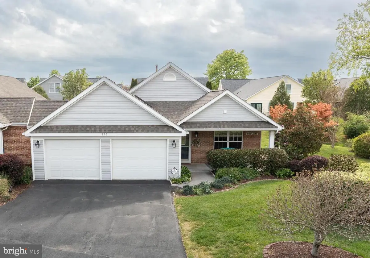 200 Crestwood Ln, Winchester, VA 22602 - #1