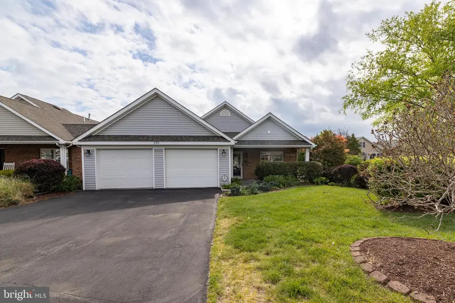 200 Crestwood Ln, Winchester, VA 22602 - #2
