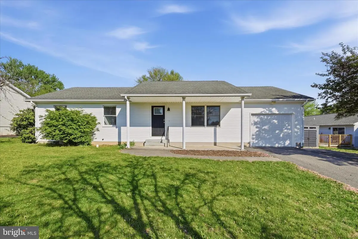 102 Warbler, Stephens City, VA 22655 - #1