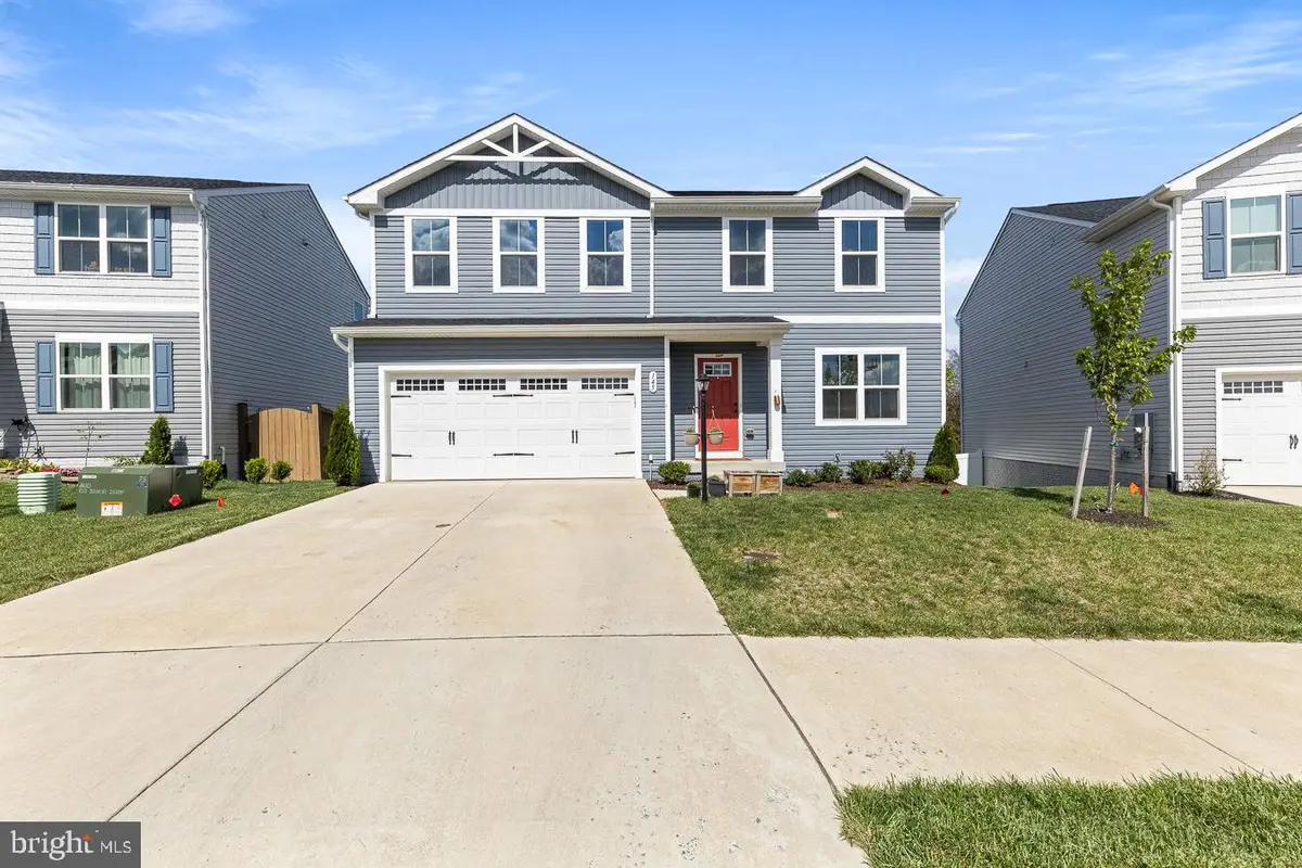 145 Dursley Cir, Middletown, VA 22645 - #1