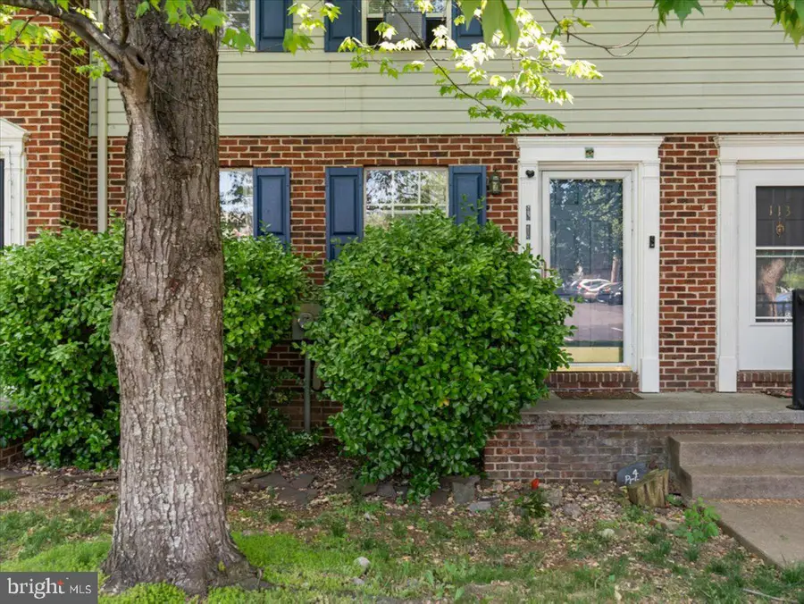 111 Willowbrook Ct, Winchester, VA 22602 - #2
