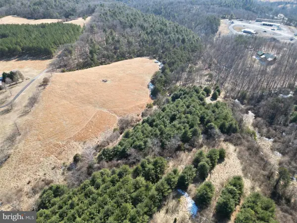 Buckland Dr, CROSS JUNCTION, VA 22625