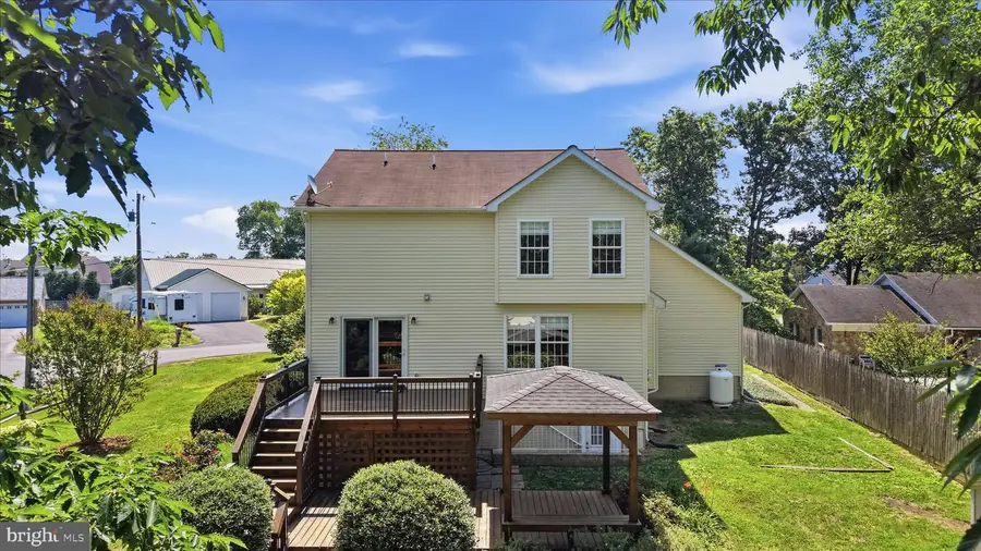 207 Stanley Dr, Winchester, VA 22602 - #2