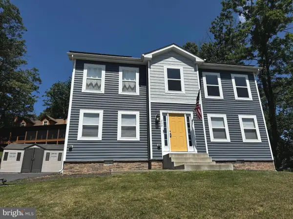 200 Fairway Cir, CROSS JUNCTION, VA 22625