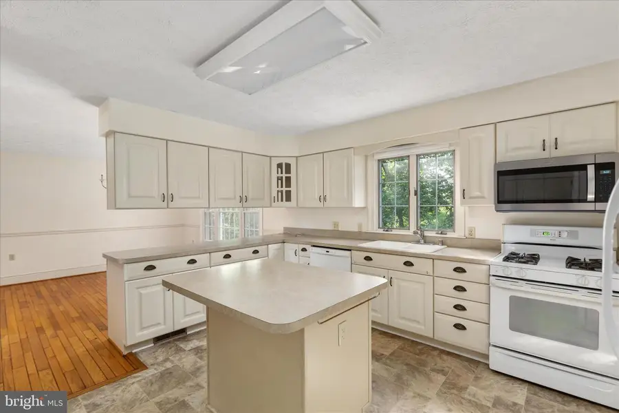 179 Woodridge Ln, Winchester, VA 22603 - #3