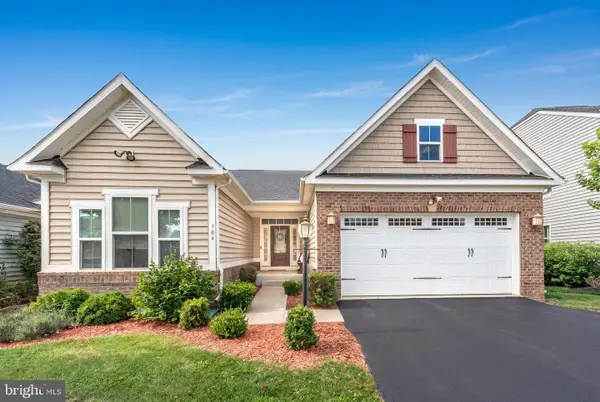 104 Atlantis Ln, LAKE FREDERICK, VA 22630