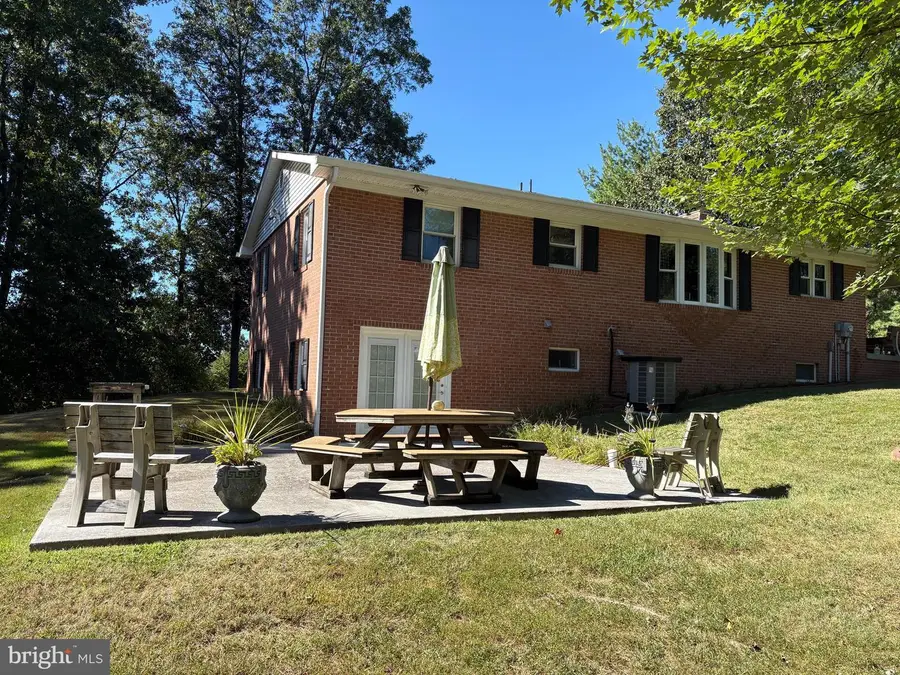 201 Woodridge Ln, Winchester, VA 22603 - #3
