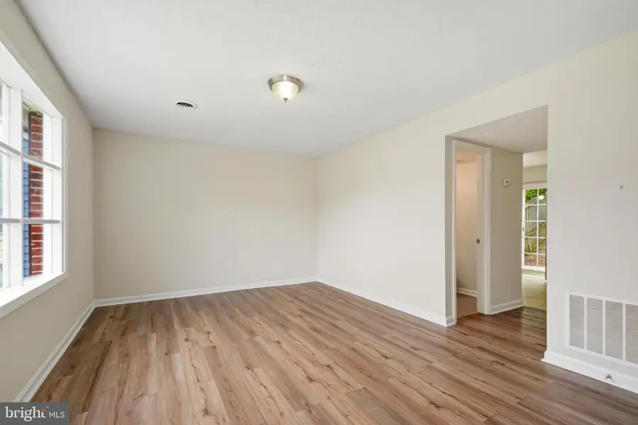 206 Ash Hollow Dr, Winchester, VA 22602 - #3
