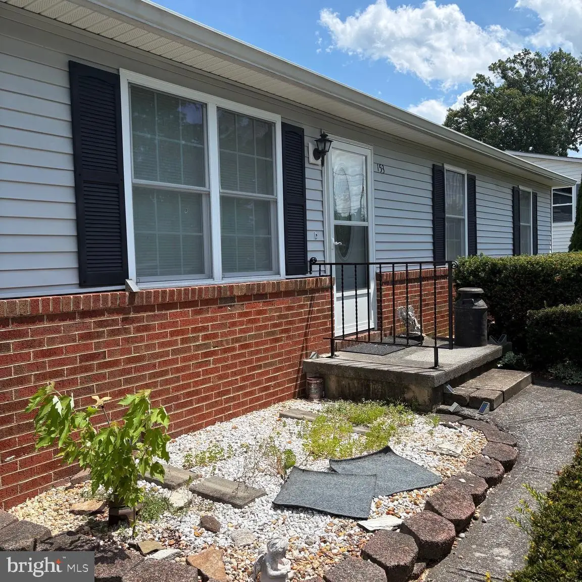 153 Sunset Dr, Winchester, VA 22602 - #1