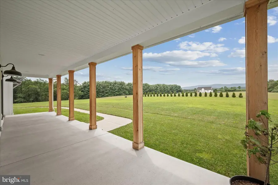 886 Middle Fork Rd, Cross Junction, VA 22625 - #3