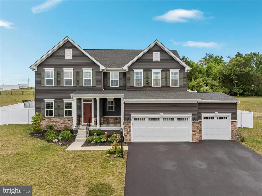 207 Decatur, Stephens City, VA 22655 - #2