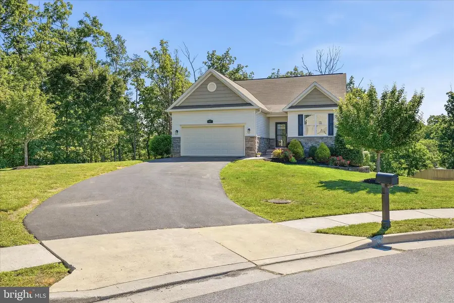 127 Auburn Hill Ct, Stephens City, VA 22655 - #2