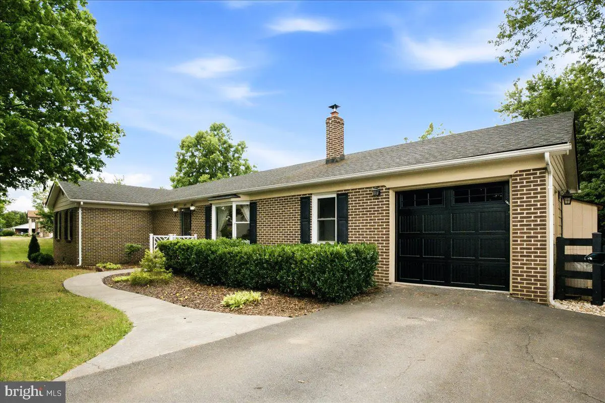 303 Yale Dr, Winchester, VA 22602 - #1