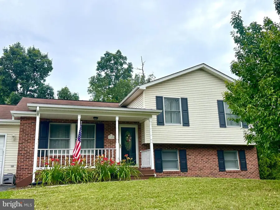 100 Tinoak Dr, Stephens City, VA 22655 - #2