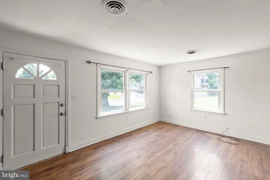 143 E Dowell J Cir E, Winchester, VA 22602 - #3