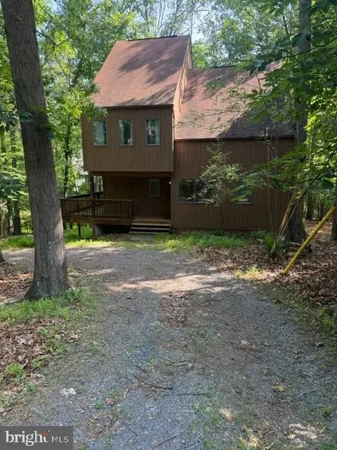 1317 Lakeview Dr, Cross Junction, VA 22625 - #2