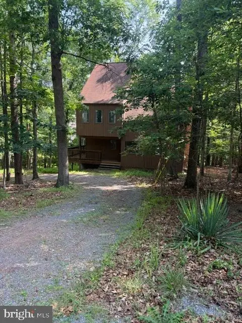 1317 Lakeview Dr, Cross Junction, VA 22625 - #3