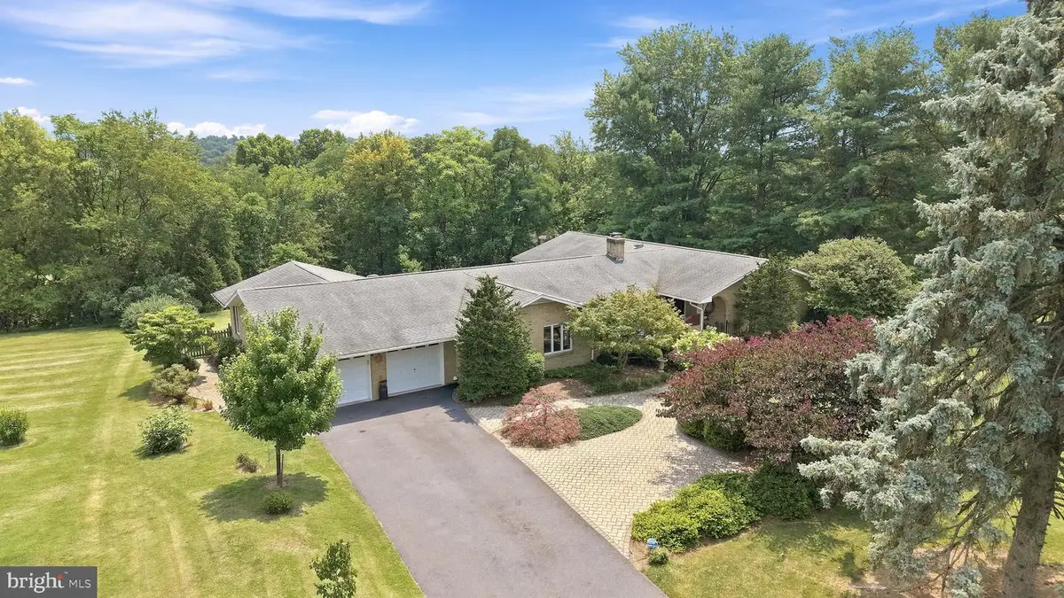 140 Stonebrook Rd, Winchester, VA 22602 - #1