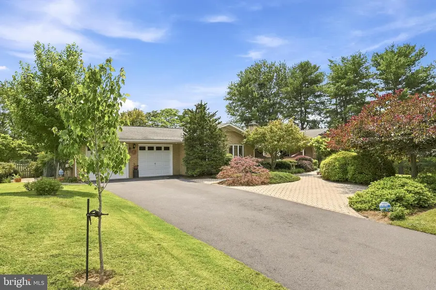 140 Stonebrook Rd, Winchester, VA 22602 - #2