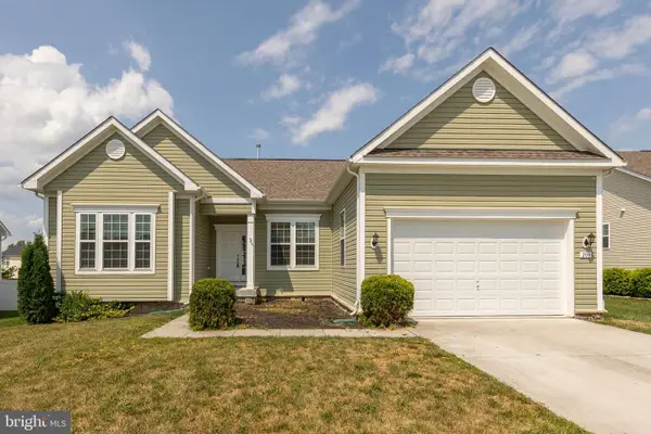 209 Bridgewater Dr, STEPHENS CITY, VA 22655
