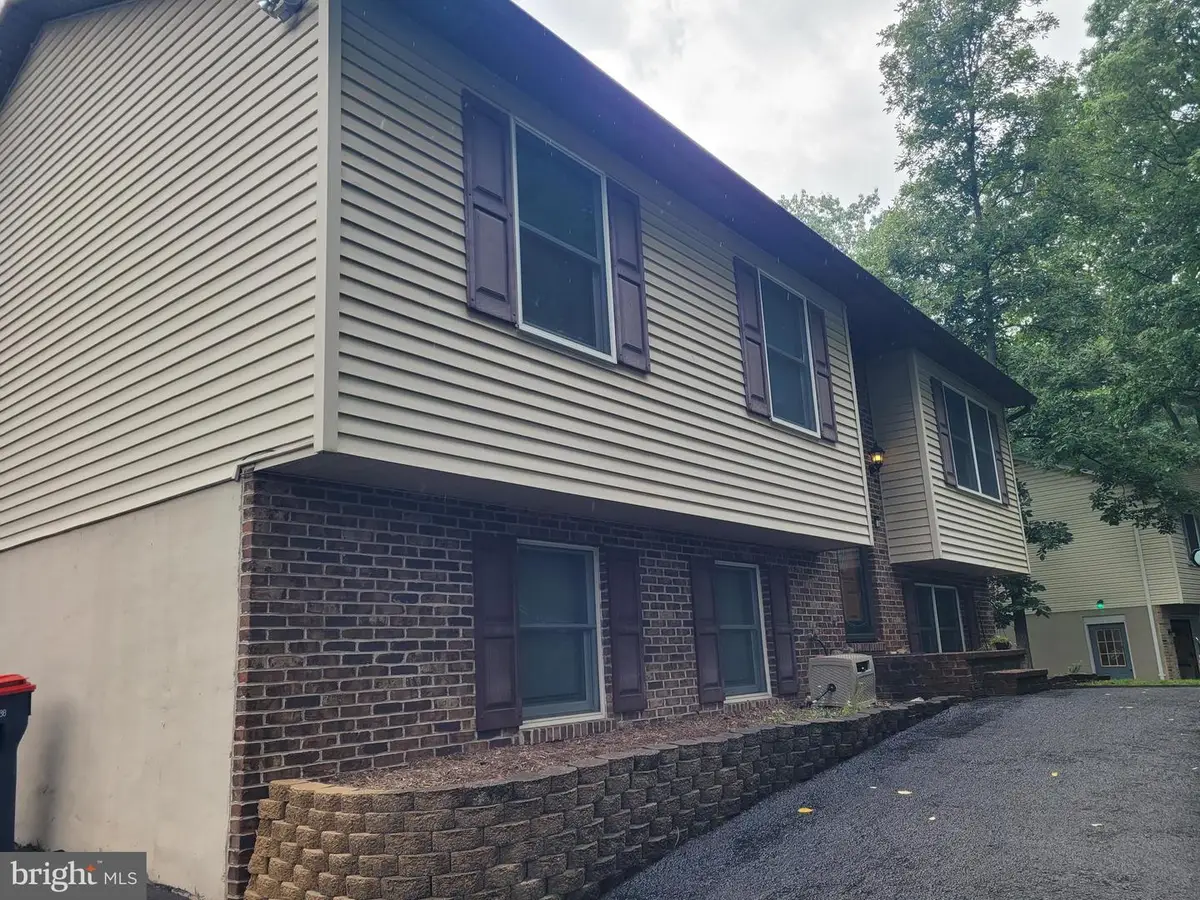 1226 Lakeview Dr, Cross Junction, VA 22625 - #1
