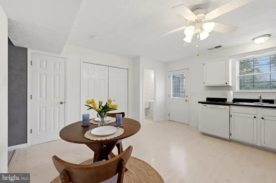 207 Banbury Ter, Winchester, VA 22601 - #3