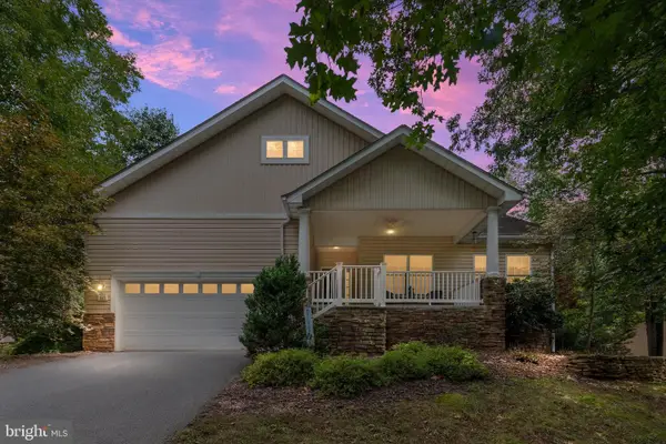 107 Sunset Cir, CROSS JUNCTION, VA 22625
