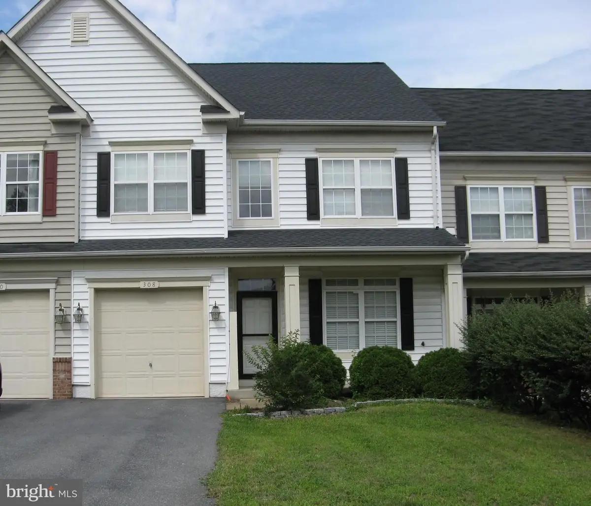 308 London Downs Cir, Stephens City, VA 22655 - #1