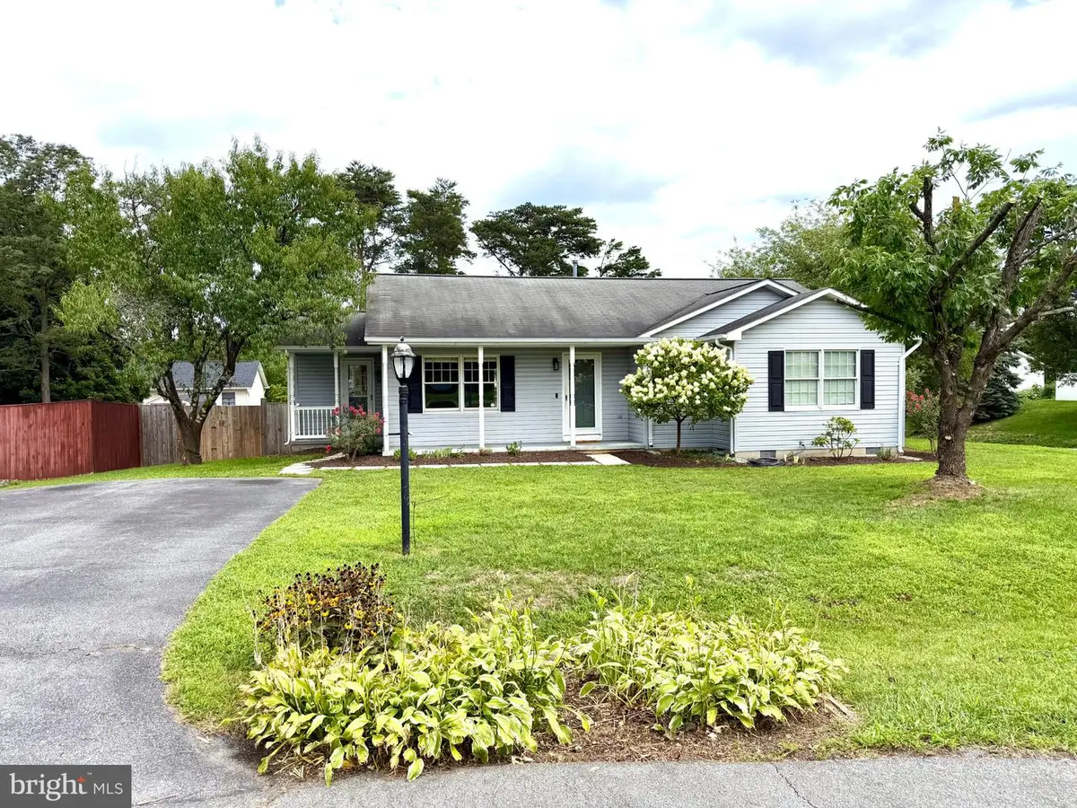 107 Kingsland Ct, Winchester, VA 22602 - #1