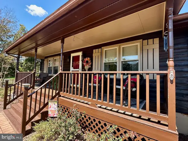 109 Par Ct, CROSS JUNCTION, VA 22625