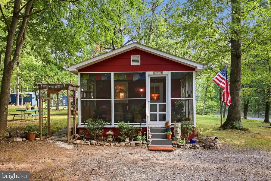 305 Raccoon Dr, Winchester, VA 22602 - #2