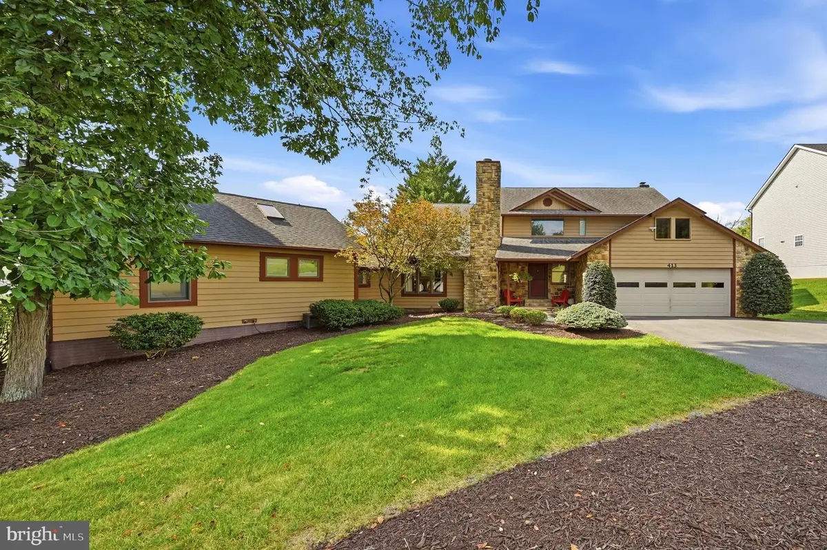 413 Masters Dr, Cross Junction, VA 22625 - #1